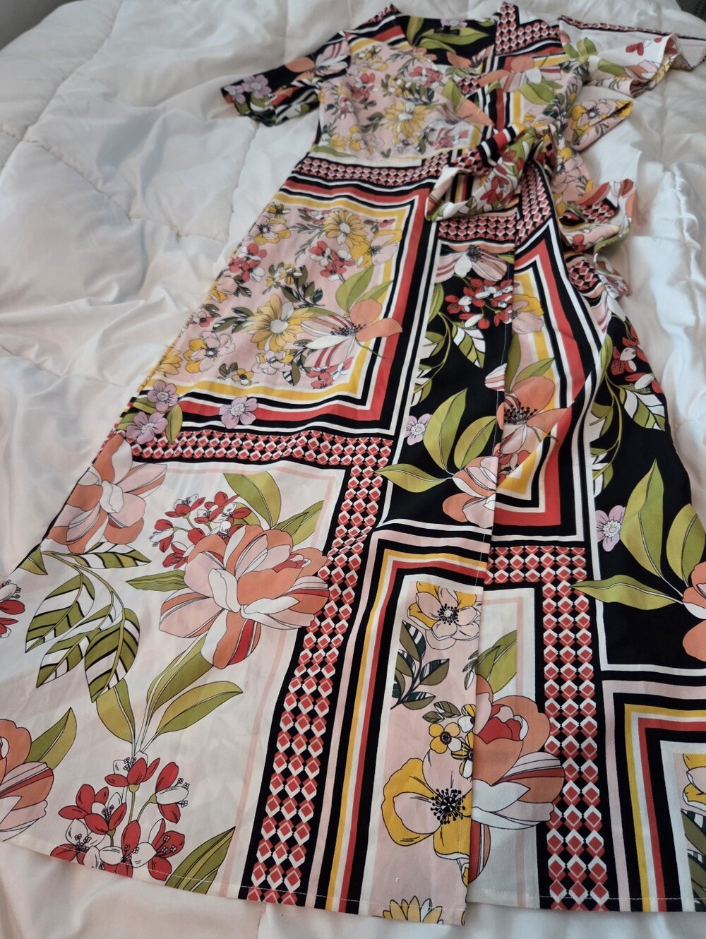 Who What Wear Floral Wrap Dress Size XS Scarf Block Print Midi Maxi Flutter